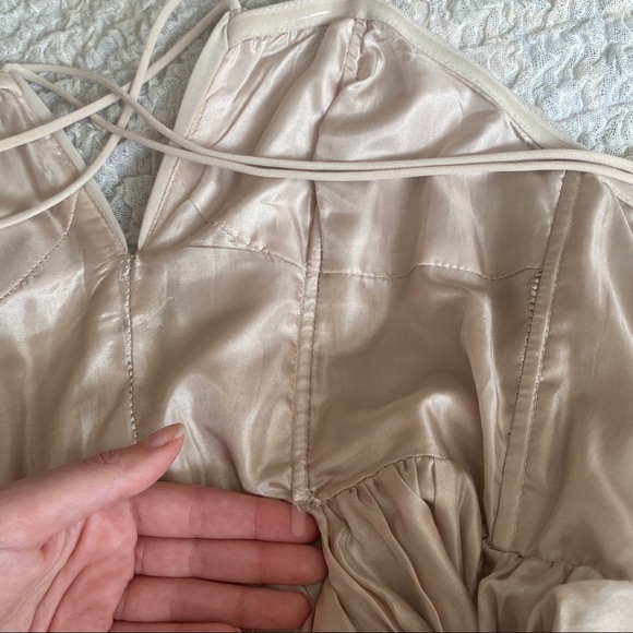 H&M Nude Dress - Picture 4 of 6